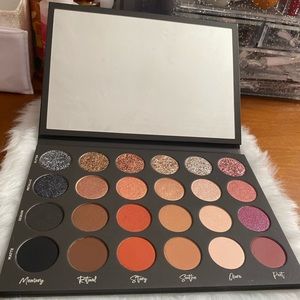 Tati beauty eyeshadow palette volume 1